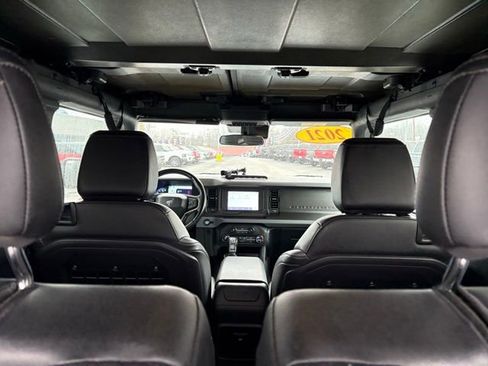 Used 2021 Ford Bronco Black Diamond w/ Sasquatch Package image 29