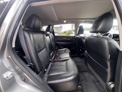 Used 2017 Nissan Rogue SL w/ SL Premium Package AWD/4WD image 11