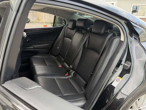 Used 2019 Lexus ES 350 w/ Premium Package FWD image 21