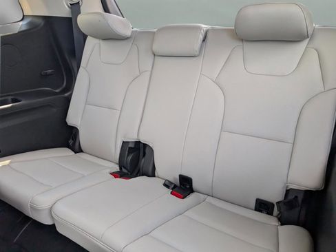 Used 2024 Kia Telluride EX w/ EX Captain's Chair Package image 14