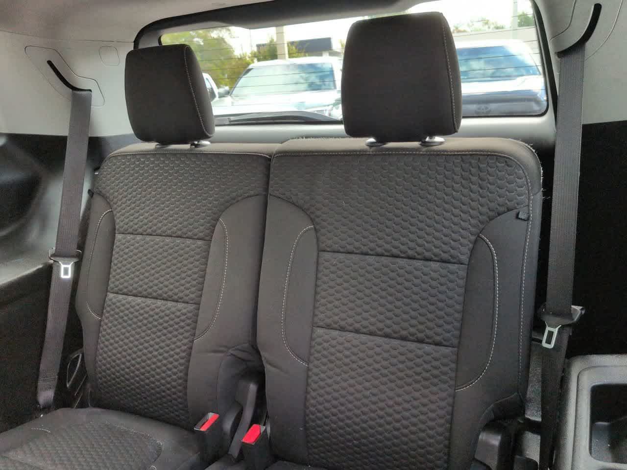 Used 2019 GMC Acadia SLE w/ Driver Alert Package I FWD image 13