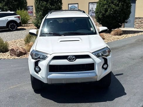 Used 2019 Toyota 4Runner TRD Off-Road AWD/4WD image 39