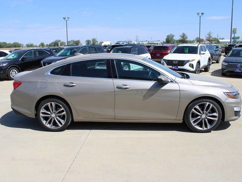 Used 2023 Chevrolet Malibu LT w/ Driver Confidence Package image 4