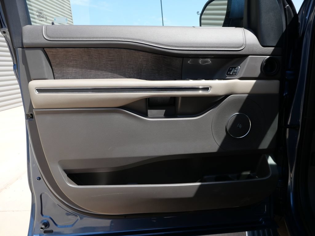 Certified 2020 Ford Expedition Limited w/ Equipment Group 302A AWD/4WD image 16