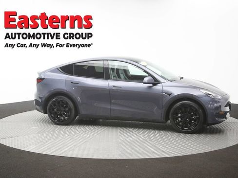 Used 2021 Tesla Model Y Long Range AWD/4WD image 42