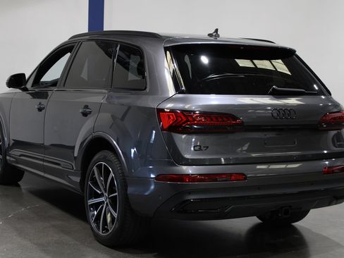 Used 2023 Audi Q7 3.0T Premium Plus w/ Premium Plus Package AWD/4WD image 10