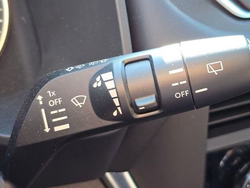 Certified 2026 Nissan Rogue SV FWD image 23