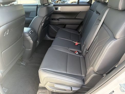 New 2027 Hyundai Santa Fe SEL FWD image 8