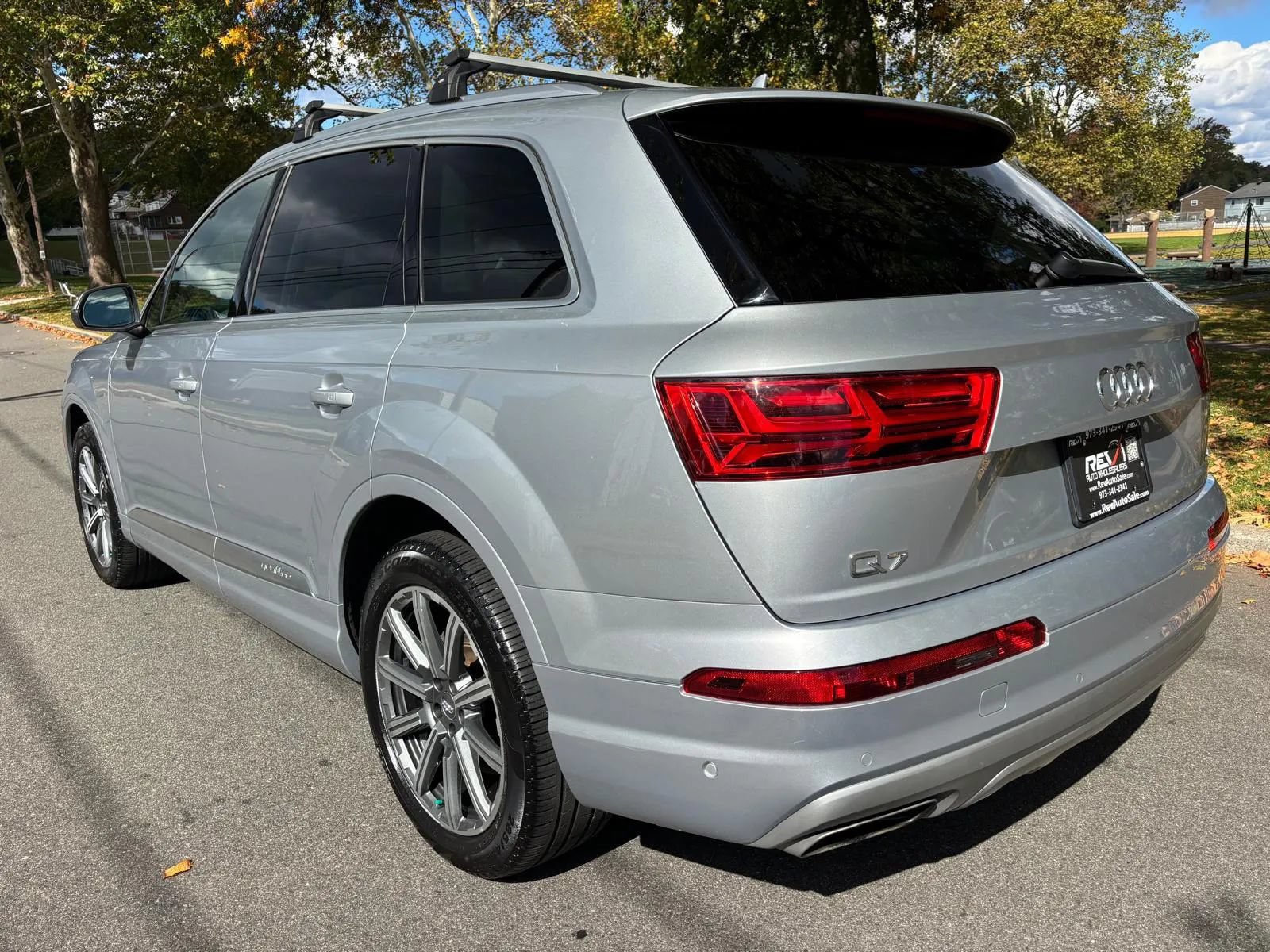 Used 2019 Audi Q7 3.0T Prestige w/ Prestige Package AWD/4WD image 3