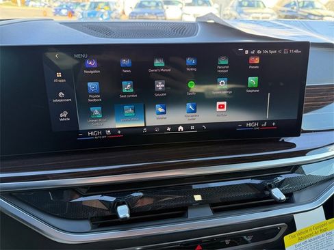 New 2026 BMW X5 xDrive50e w/ Climate Comfort Package image 24