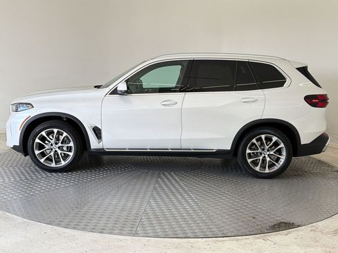 Certified 2026 BMW X5 xDrive40i image 2