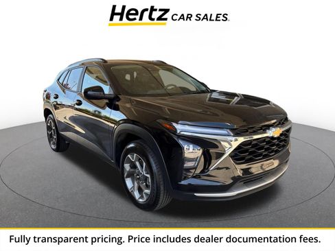 Used 2025 Chevrolet Trax LT FWD image 1