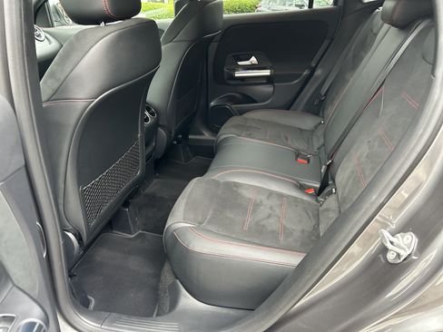 Certified 2023 Mercedes-Benz GLA 250 4MATIC image 37