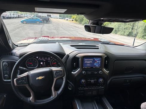 Used 2023 Chevrolet Silverado 2500 High Country AWD/4WD image 36