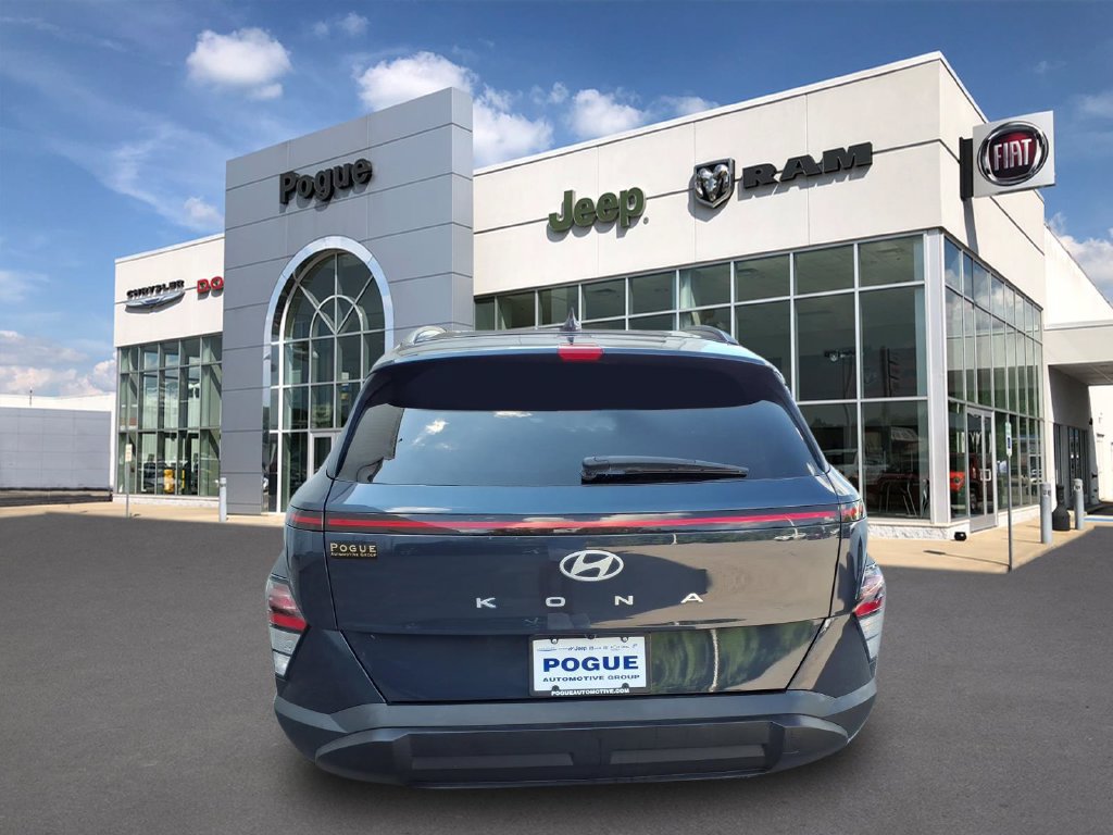 Used 2025 Hyundai Kona SEL FWD image 5