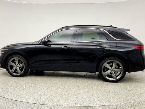 Used 2025 Genesis GV70 3.5T Sport w/ Sport Prestige Package AWD/4WD image 8