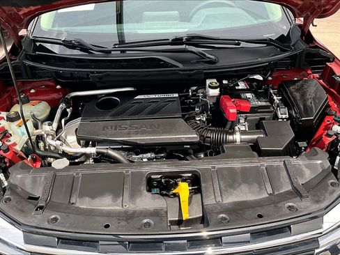 Certified 2024 Nissan Rogue SV FWD image 31