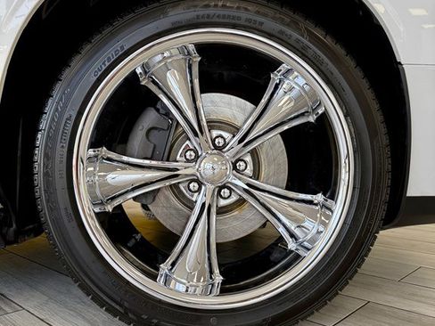 Used 2011 Dodge Challenger R/T image 18