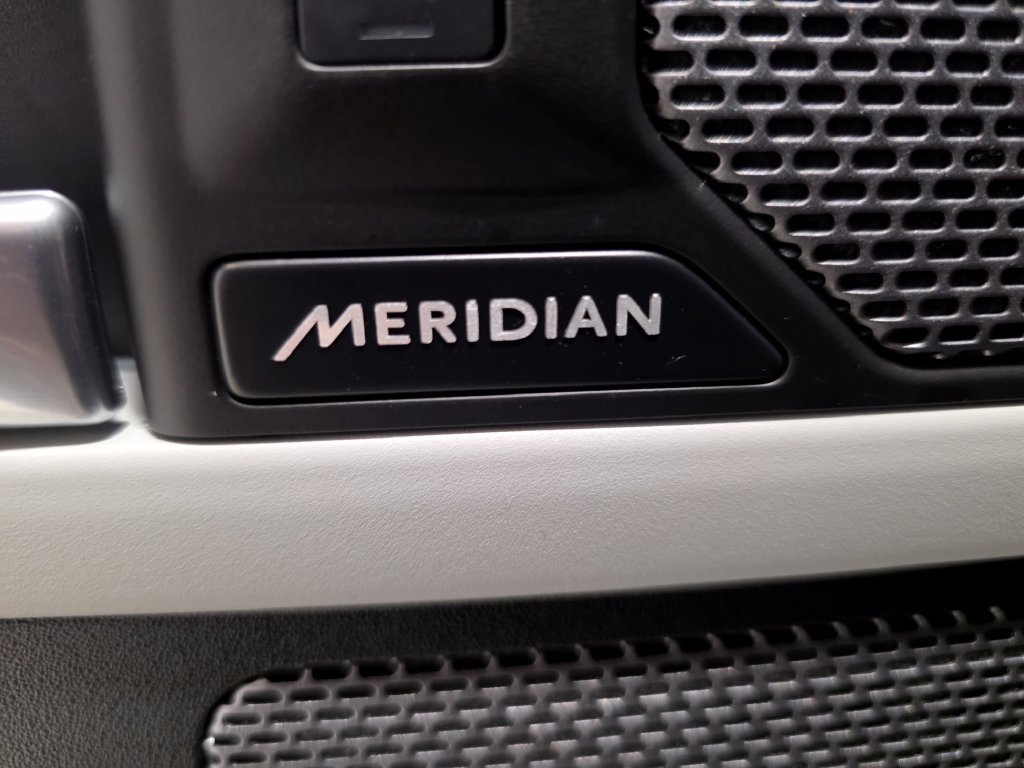 Certified 2024 Land Rover Defender 110 X-Dynamic SE AWD/4WD image 20