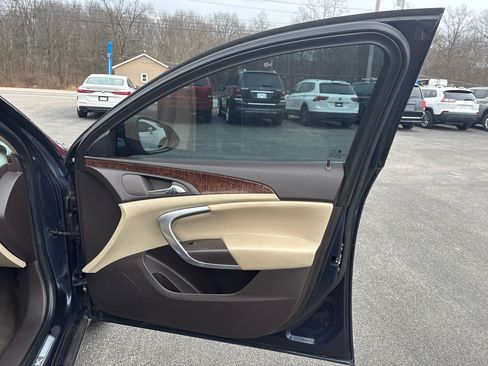 Used 2013 Buick Regal Premium image 18