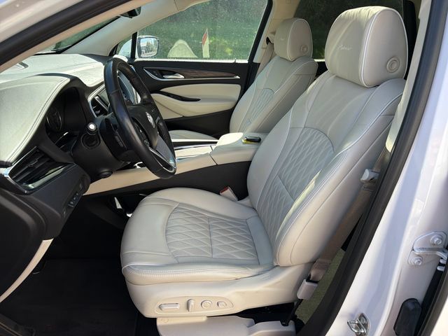 Used 2023 Buick Enclave Avenir w/ Avenir Technology Package AWD/4WD image 14