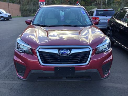 Used 2020 Subaru Forester Premium image 5