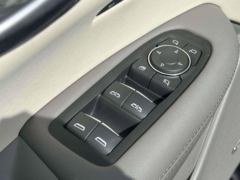 Used 2023 Cadillac XT5 Premium Luxury FWD image 19