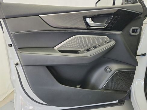 Used 2024 Acura MDX SH-AWD w/ Advance Package image 22