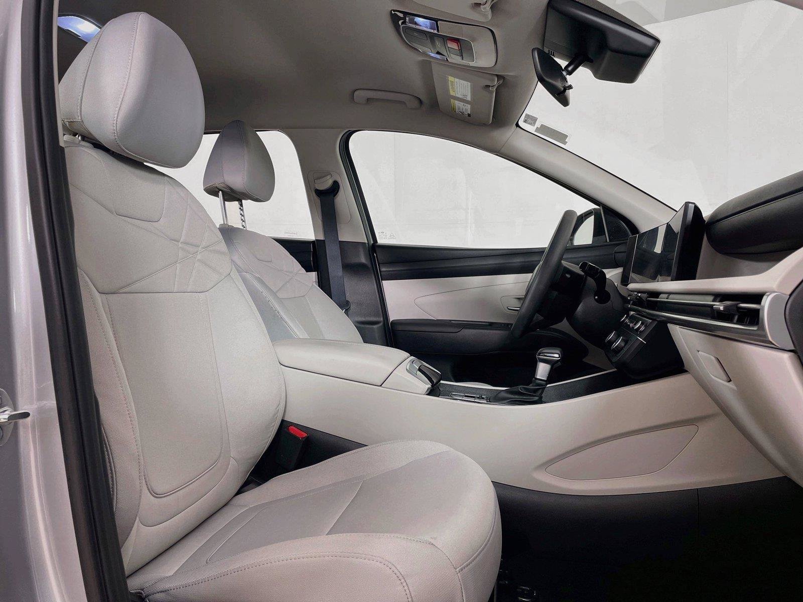 Used 2025 Hyundai Tucson SE AWD/4WD image 25