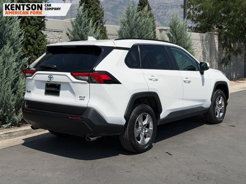 Used 2025 Toyota RAV4 XLE AWD/4WD image 8