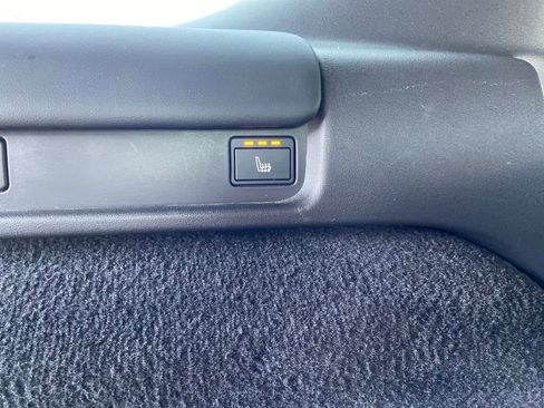 Used 2019 Land Rover Discovery HSE Luxury image 22