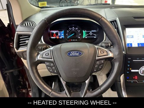 Used 2019 Ford Edge Titanium w/ Equipment Group 301A image 8