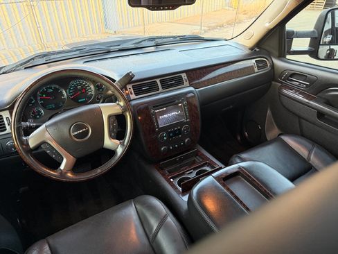 Used 2014 GMC Sierra 3500 Denali image 28