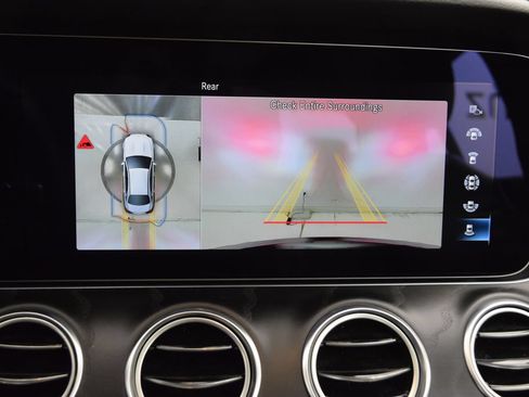 Used 2023 Mercedes-Benz E 350 Sedan image 33
