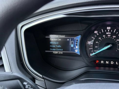 Used 2019 Ford Fusion SE FWD image 29