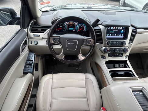 Used 2019 GMC Yukon Denali w/ Open Road Package image 23