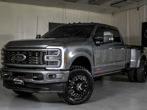Used 2024 Ford F350 Platinum image 5
