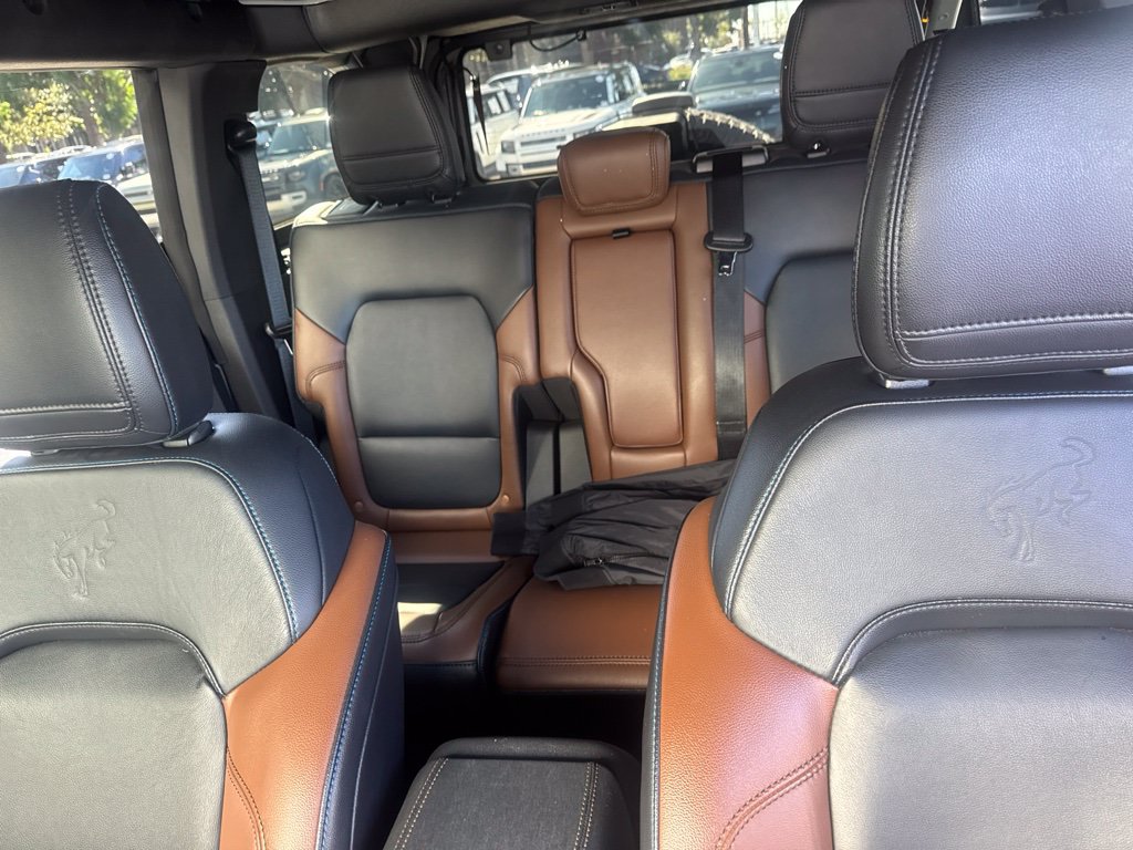 Used 2024 Ford Bronco Outer Banks w/ Sasquatch Package AWD/4WD image 12