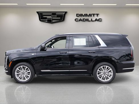 Certified 2025 Cadillac Escalade Premium Luxury AWD/4WD image 8