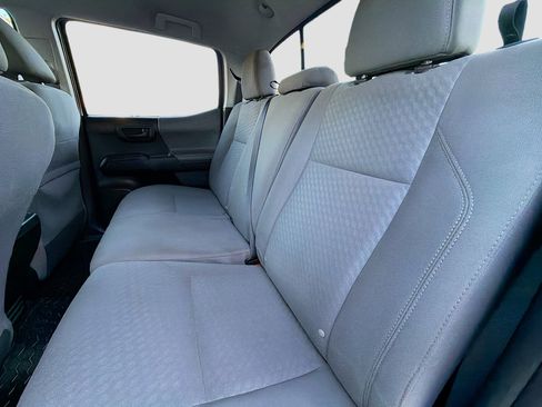 Used 2021 Toyota Tacoma SR w/ SR Convenience Package image 18