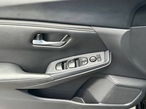 Used 2023 Nissan Sentra SV w/ All-Weather Package FWD image 18
