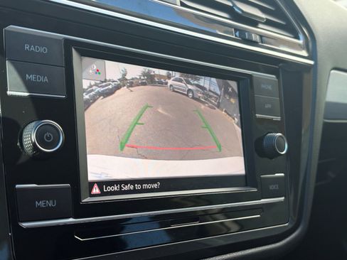Used 2021 Volkswagen Tiguan S AWD/4WD image 22