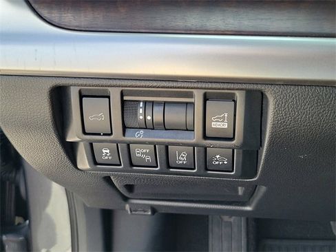 Used 2019 Subaru Outback 3.6R Limited w/ Popular Package #2 image 19