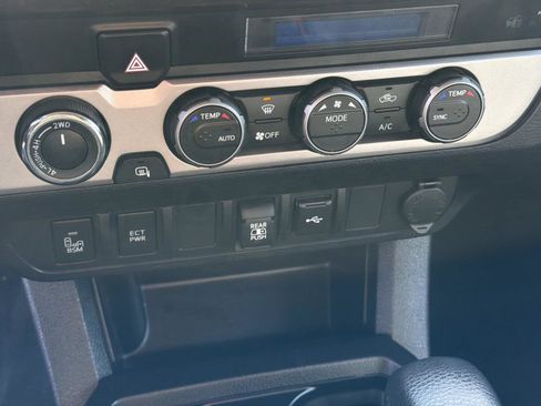 Used 2023 Toyota Tacoma SR5 image 10