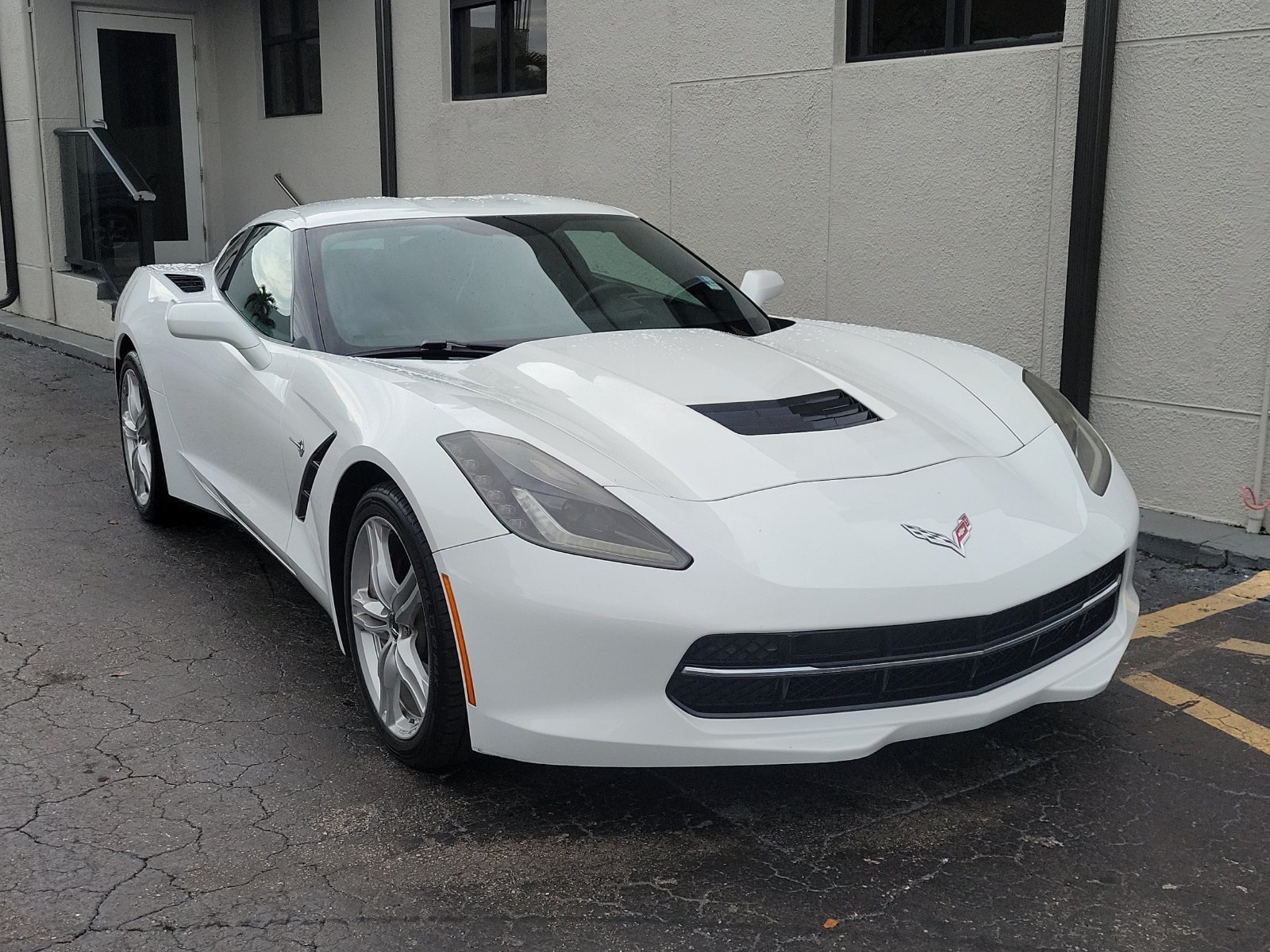 Used 2016 Chevrolet Corvette Stingray Coupe RWD image 3