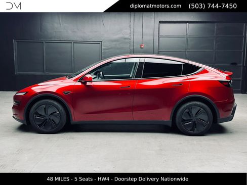Used 2026 Tesla Model Y AWD image 3
