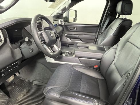 Used 2024 Toyota Tundra Platinum image 9