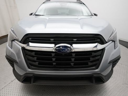 Certified 2025 Subaru Ascent Limited w/ Popular Package #2 image 23