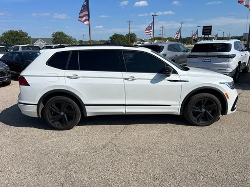 Used 2024 Volkswagen Tiguan SE R-Line AWD/4WD image 10