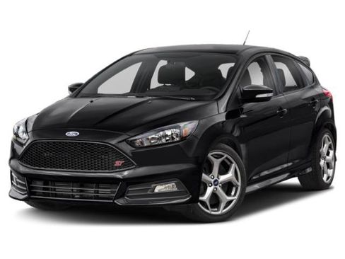Used 2018 Ford Focus ST FWD image 1